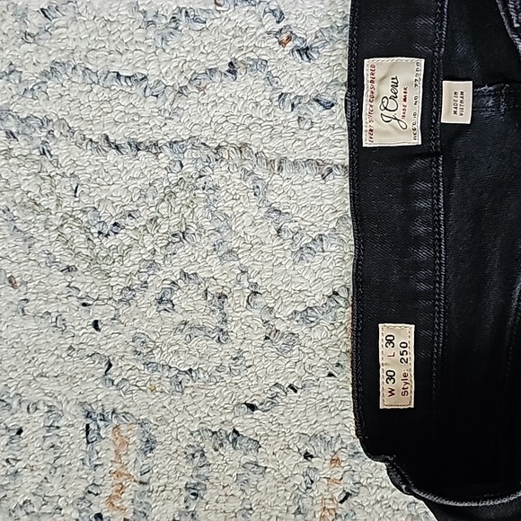 J.Crew midrise skinny jean in black denim Size 30 x 30 - Picture 3 of 3